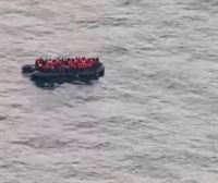 Mueren cinco migrantes y cerca de 50 son rescatados frente a la costa norte de Francia