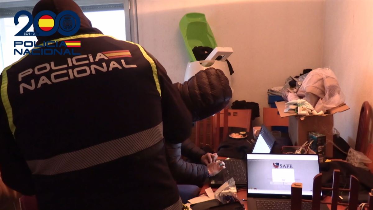 Operación policial. Imagen obtenida de un vídeo de Agencias.