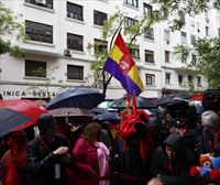 El PSOE celebra un Comité Federal ante miles de simpatizantes que se unirán en apoyo a Sánchez en Ferraz