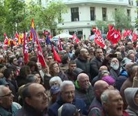 PSOEren militante eta jarraitzaile ugari bildu dira Ferrazen, Pedro Sanchezi babesa adierazteko 