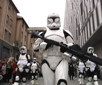 Personajes de Star Wars desfilan en Pamplona a favor de la investigación contra el cáncer