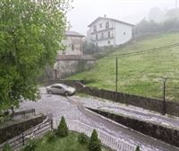 Granizadas, lluvias intensas y cielos encapotados, en casi toda Euskal Herria