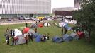 Comienza el montaje de la acampada a favor de Palestina en el campus de la UPV/EHU de Leioa