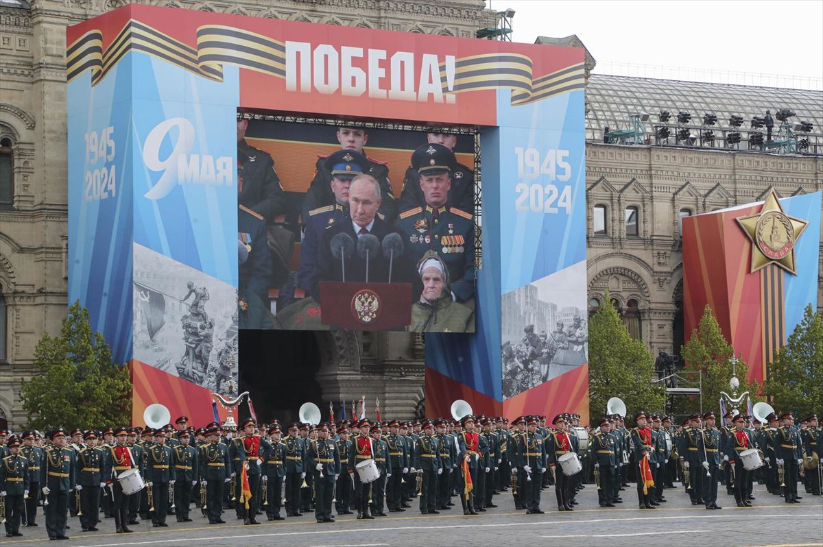 Putin durante el desfile anual. Foto: EFE