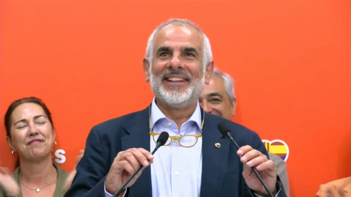 Carlos Carrizosa. Imagen obtenida de un vídeo de Agencias.