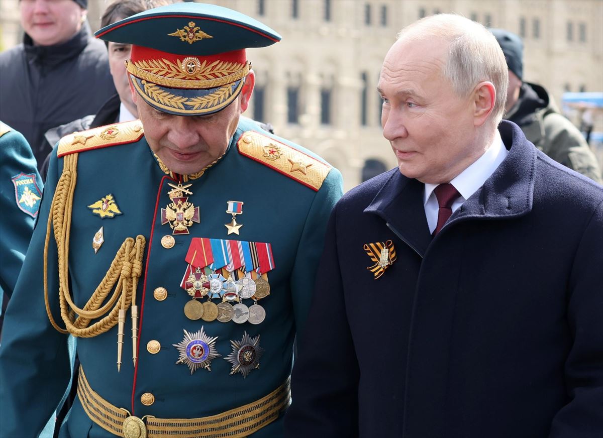 Vladimir Putin eta Sergei Shoigu