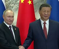Putin Beijingen da bi herrialdeen arteko lankidetza harremanak zabaltzeko