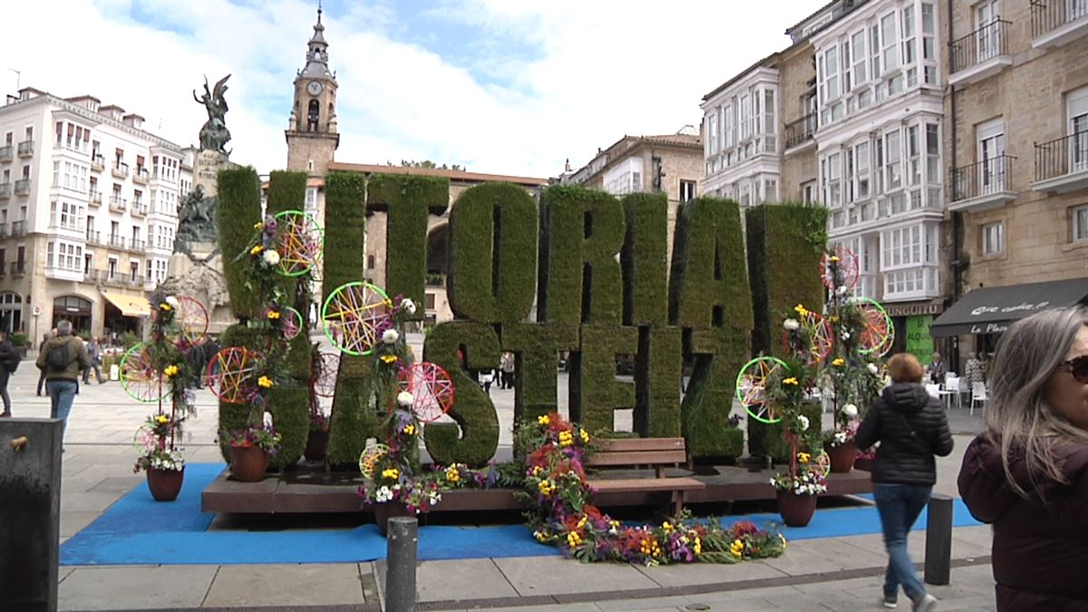 El evento City Of Flowers inunda Gasteiz de flores