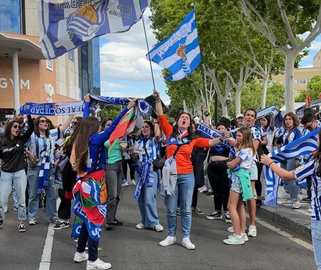 Ambiente previo al partido. Foto: Euskadi Irratia