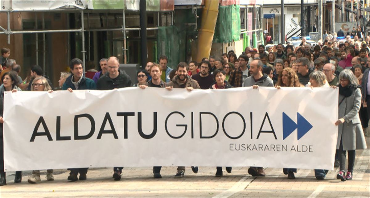Pancarta de la manifestación. Foto: @kontseilua
