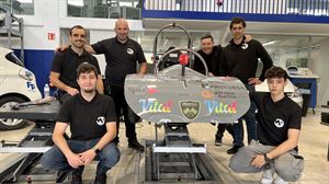 El equipo 'Menditech' nos presenta su vehículo eléctrico de competición