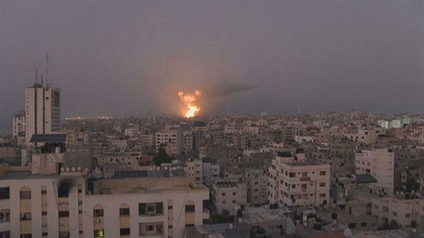 FOTO: Bombardeo israelí en Gaza.   FUENTE: EiTB MEDIA.