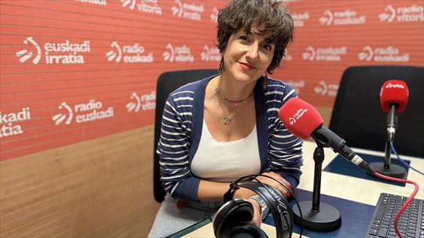 Euskadiko ONCE Gizarte Taldeak Radio Vitoriako "Déjate Llevar" irratsaioa saritu du