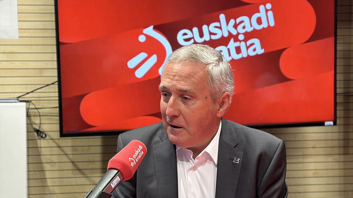 Mondragon Korporazioko presidentea Euskadi Irratian