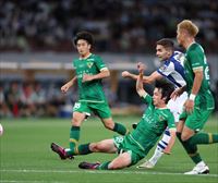 Urko y Zakharyan dan la victoria a la Real, ante el Tokyo Verdy, en el amistoso de Japón (0-2)