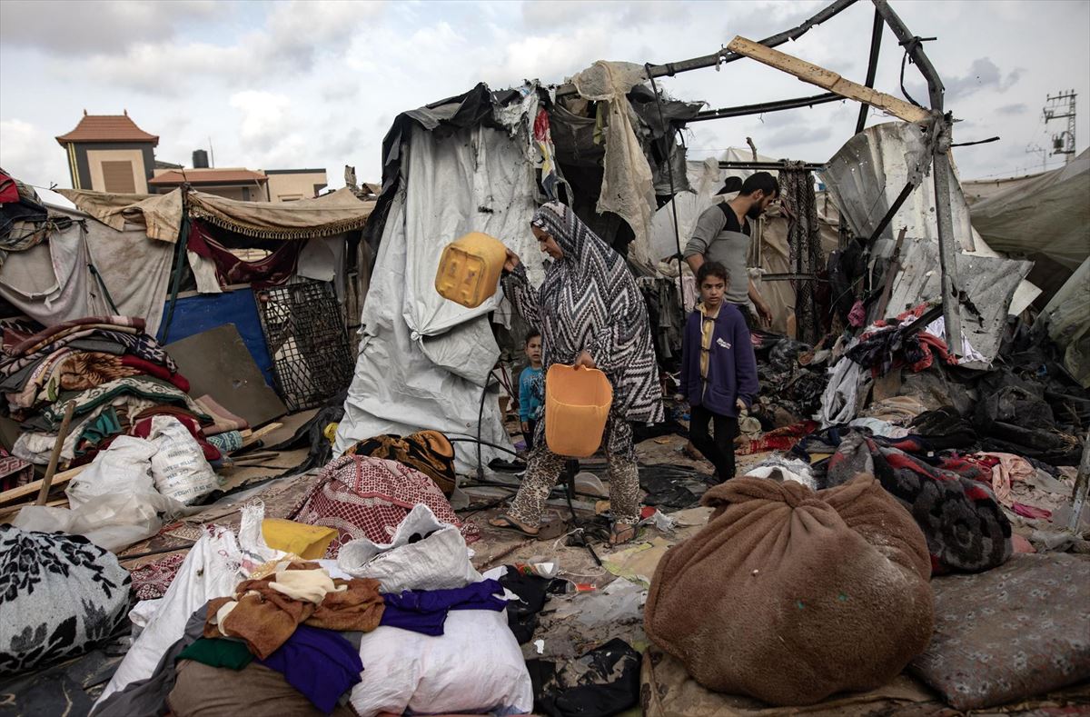 Refugiados en un campamento de Gaza