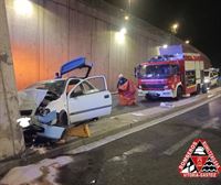 Muere una mujer tras chocar con su coche en los túneles de Zaramaga, en Vitoria