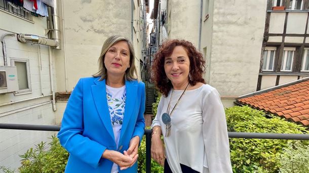 Sonia Díaz de Corcuera con Elisa Rueda