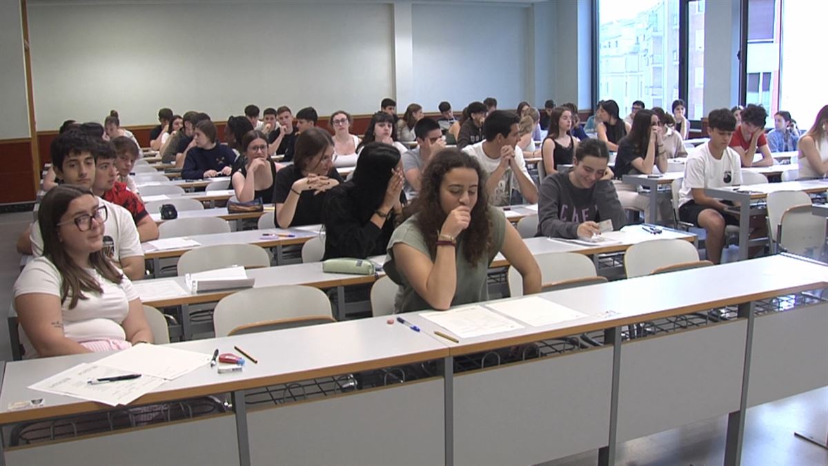 Estudiantes. Imagen obtenida de un vídeo de EITB Media.