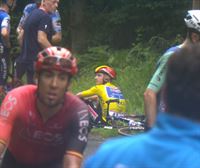Así ha sido la caída que ha originado la neutralización del final de la quinta etapa del Critérium Dauphiné