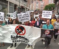 Vecinos y vecinas de los barrios Zorroza y San Ignacio de Bilbao exigen el traslado de Sader y Profersa