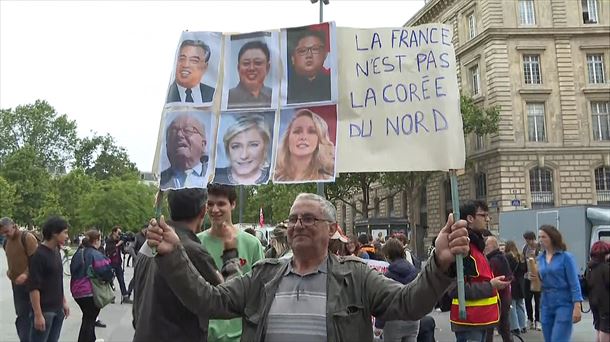 Thousands of people mobilize in France against the rise of the extreme right