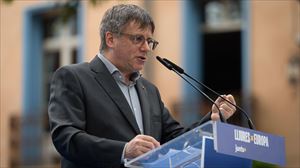 Puigdemont considera un chantaje que Sánchez condicione una nueva financiación a la investidura de Illa