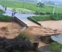 Al menos cinco muertos y 15 desaparecidos por las lluvias torrenciales en China