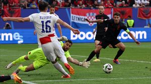 Kroaziak eta Albaniak berdindu egin dute, 2-2, eta zailtasunak izango dituzte final zortzirenak jokatzeko