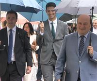 Los protagonistas del pleno de investidura llegan al Parlamento Vasco