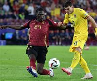 Bélgica vence a Rumanía en el grupo más igualado de la Eurocopa