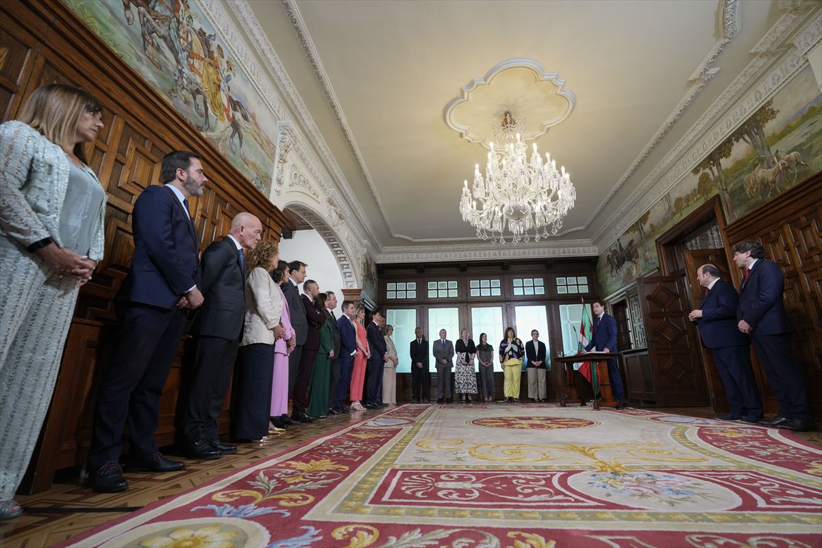 Los 15 consejeros del Gobierno Vasco