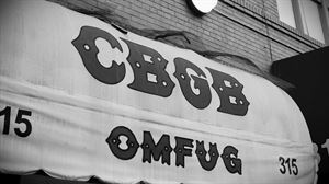 Deu Txakartegi nos lleva al mítico CBGB de Nueva York, uno de esos garitos imprescindibles 