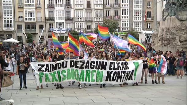 Protesta del colectivo en Vitoria-Gasteiz. Foto obtenida de un vídeo emitido en EITB Media