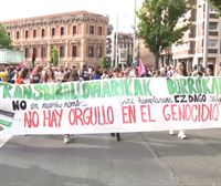 Una colorida manifestación reclama en Pamplona el respeto a los derechos de las personas LGTBI+