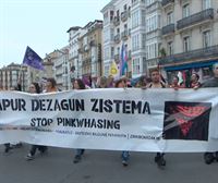 Manifestación de fuerza en Vitoria-Gasteiz, bajo el lema ''Rompamos el Zistema, Stop Pinkwhasing''