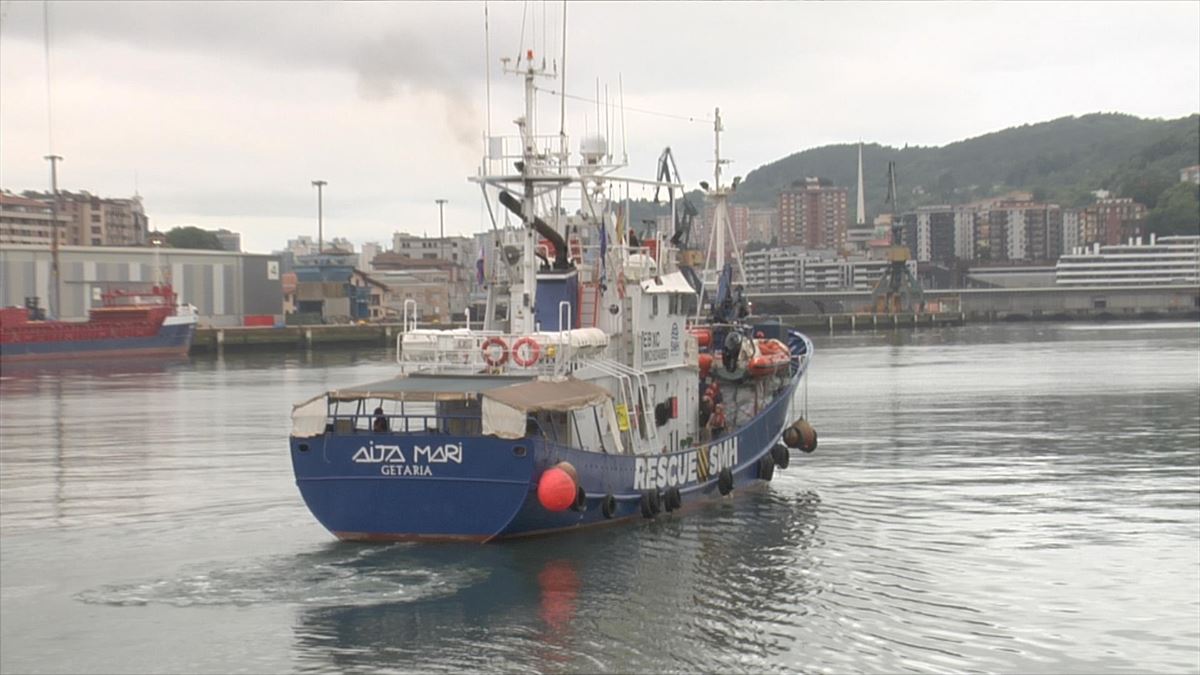 El buque Aita Mari ha zarpado esta mañana desde el puerto de Pasaia