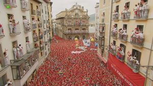 Nervios y emoción en las horas previas al lanzamiento del chupinazo en Pamplona