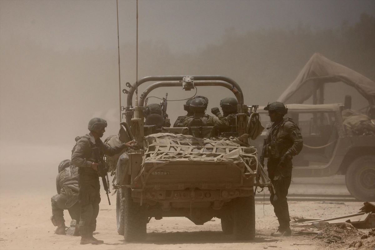 Soldados israelíes en Khan Younis (Gaza). Foto: EFE