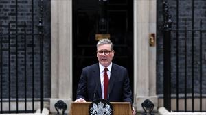 Keir Starmer laborista lehen ministro da jada, eta Erresuma Batua berreraiki egingo duela hitzeman du