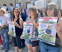 Vecinos de Urkabustaiz, Zigoitia y Zuia recogen 5.500 firmas en contra de los macro proyectos de Solaria 