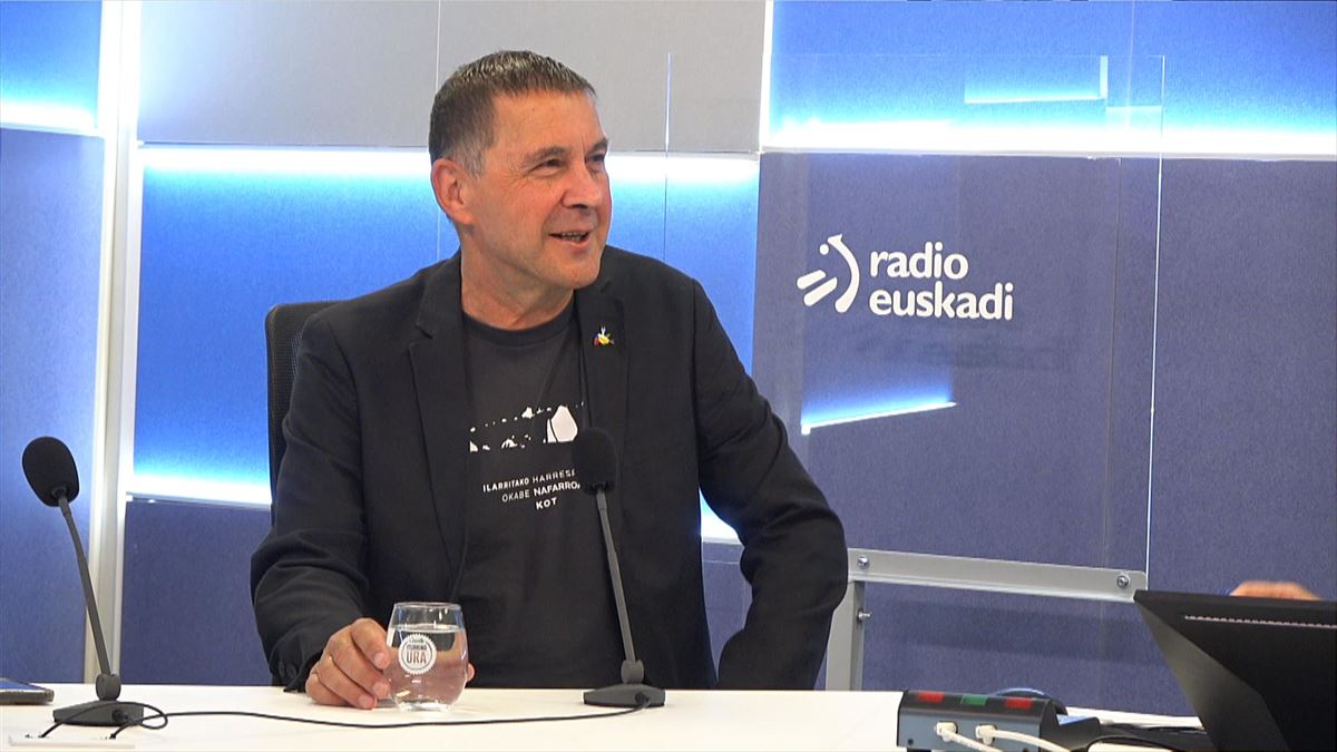 Arnaldo Otegi EH Bilduko koordinatzaile nagusia Radio Euskadin