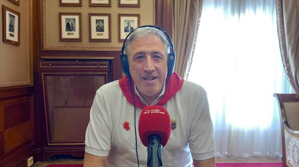 Entrevista a Joseba Asiron (EH Bildu) en Radio Euskadi