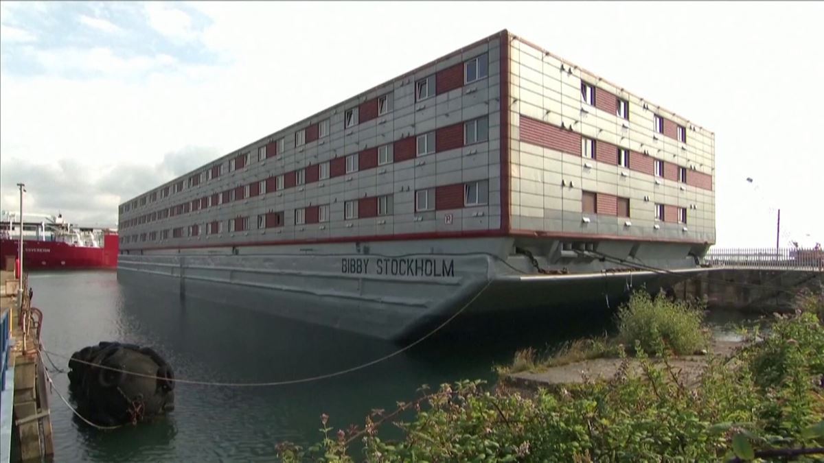 'Bibby Stockholm', buque del Reino Unido para solicitantes de asilo. Foto: EITB Media
