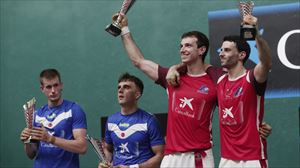 Altuna III y Martija triunfan en el Torneo San Fermín tras un polémico último tanto 