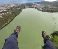 Observamos el Lago de Sangre desde las alturas