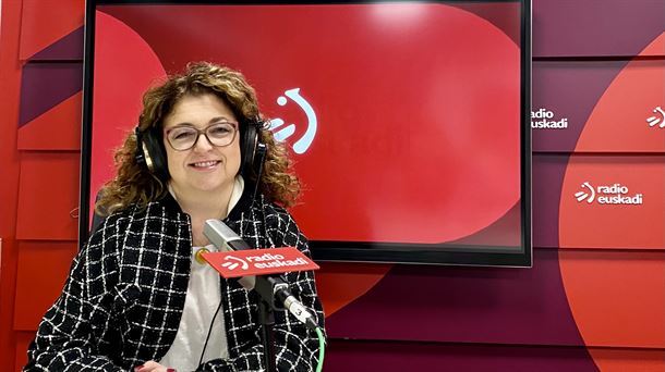 Susana Mangana en el estudio de Radio Euskadi