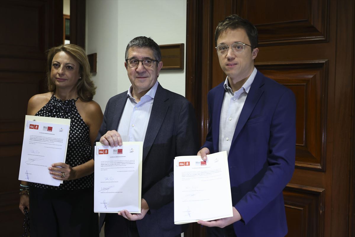 PSOE, SUmar y Coalición Canaria registraron la iniciativa. Foto: EFE