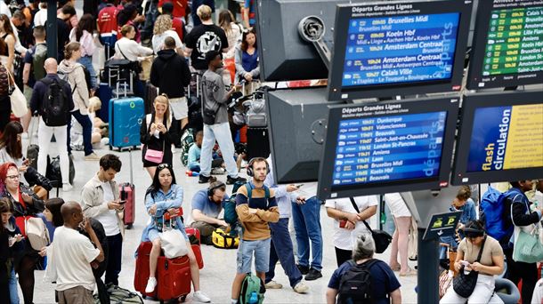 Rail traffic is “starting to resume” in France, after the massive sabotage on Friday