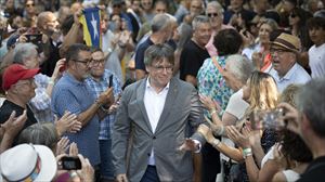 Puigdemontek berretsi du Kataluniara itzuliko dela inbestidura-eztabaidarako
